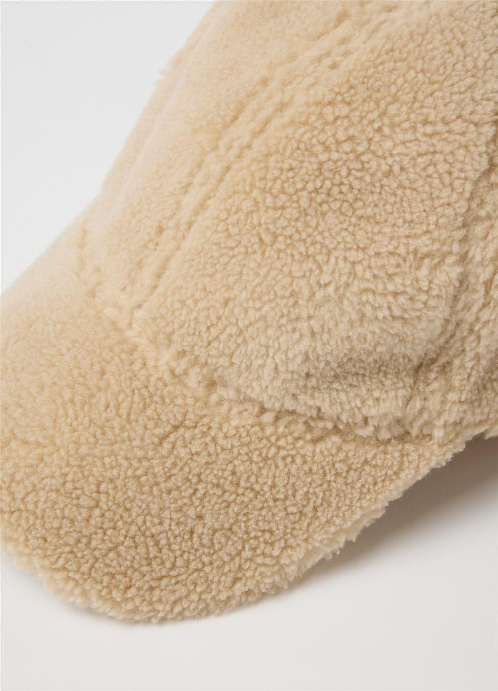 Açık Bej Peluş Şapka — 4