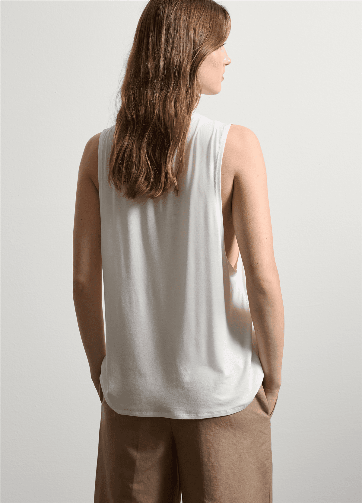 Boxy Fit Beyaz Atlet — 4