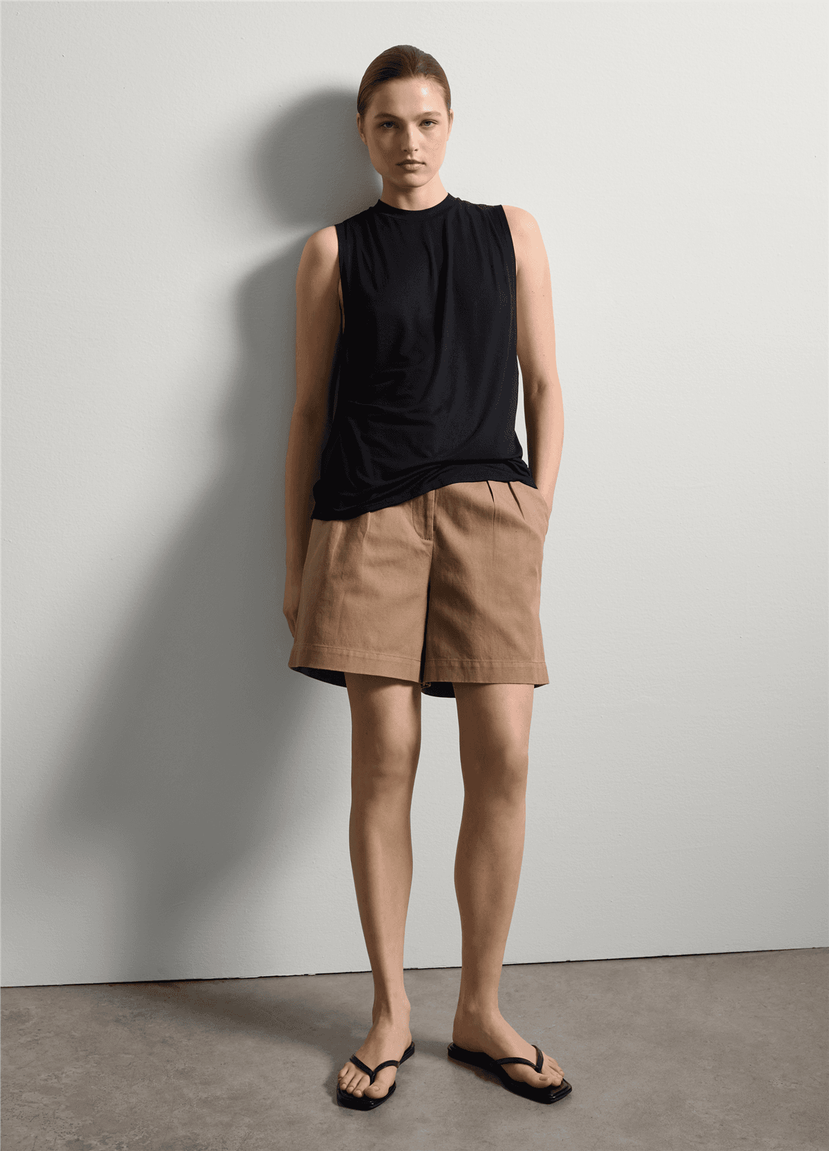 Boxy Fit Siyah Atlet — 2